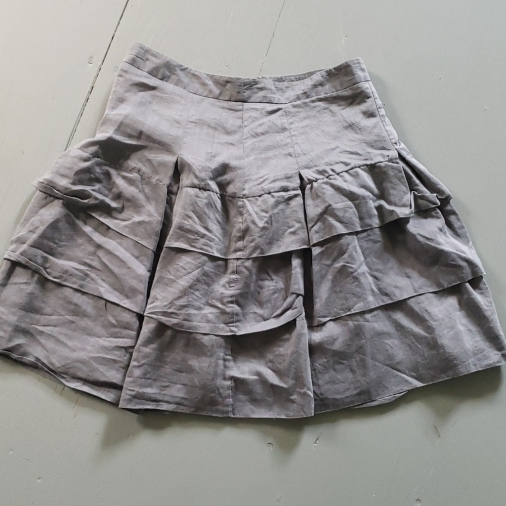 Gap grey tiered skirt